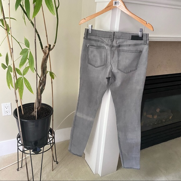 DKNY Gray 5 Ave Ultra Skinny Denim Jeans - Picture 5 of 9